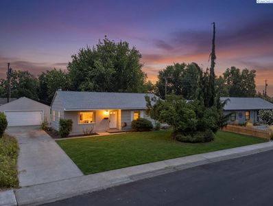 704 Cedar Ave