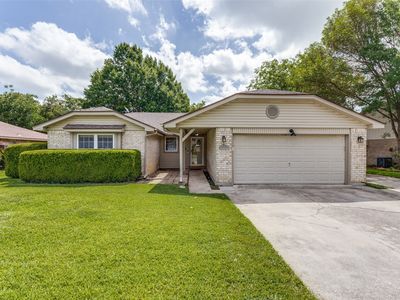 413 Goldfinch Dr