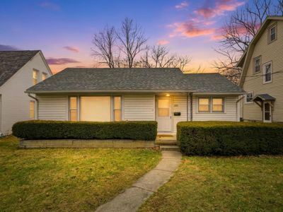 223 Forest Lawn Blvd