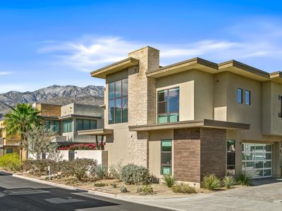 2726 Sunrise Sonata Ln