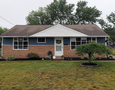 1112 Monmouth Rd