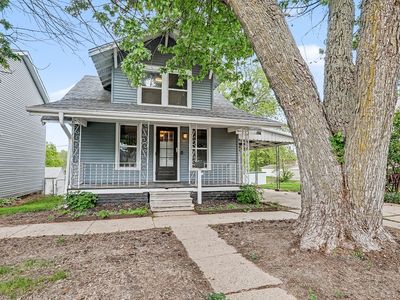 438 N 4th St