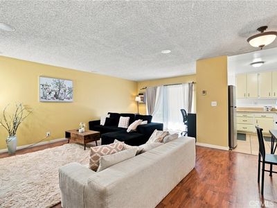 5625 Windsor Way Unit 211