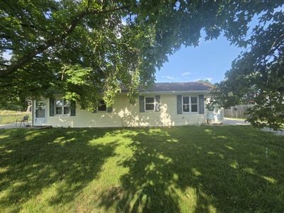 Property at 12300 N Sparrow Ln, Mount Vernon, IL