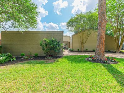10727 Villa Lea Ln