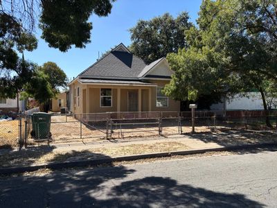 2012 E Marsh St