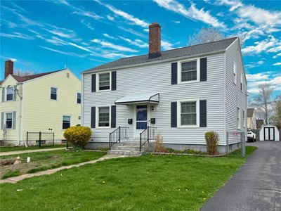 311 W Girard Blvd