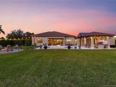 868 SW Habitat Ln