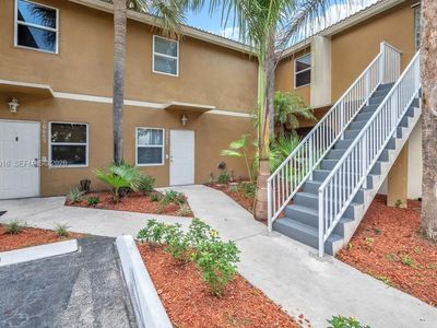 10667 NW 45th St #10667
