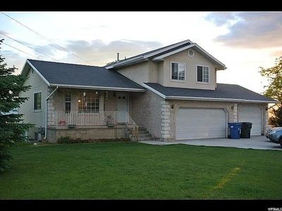 14 S 180 West