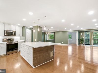 5903 Mount Eagle Dr APT 304