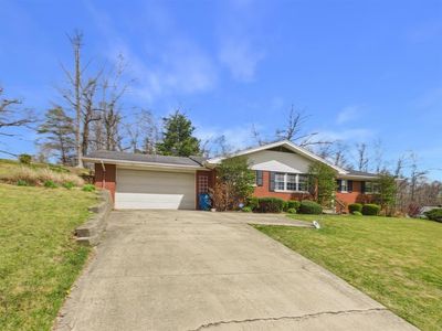 415 Redbud Dr