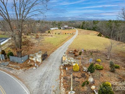 9 Eller Ford Rd