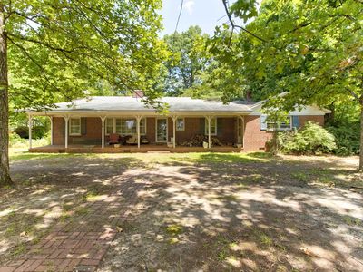 Property at 1808 Poole Town Rd, Laurens, SC