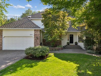1919 NW Runnymeade Ct