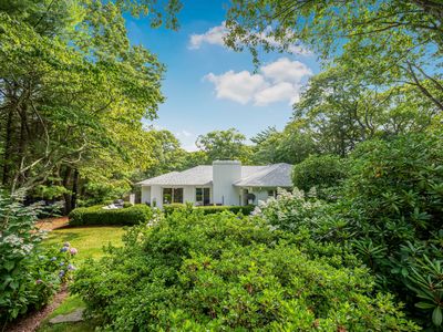 11 Peters Path