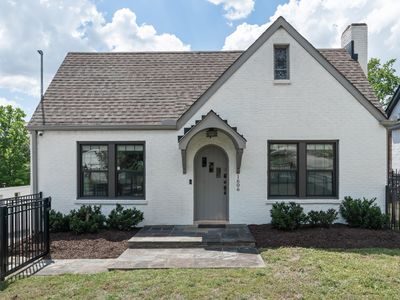 1606 Riverside Dr