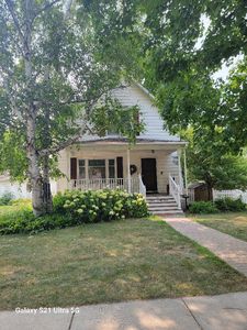 101 Leslie Ave W