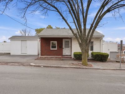 135 Vane St