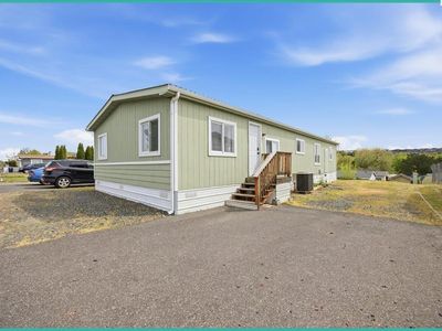 6605 W James St #647