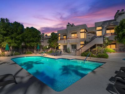 2601 S Broadmoor Dr APT 2