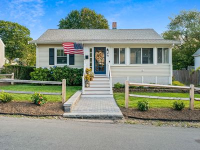 38 Sterling St