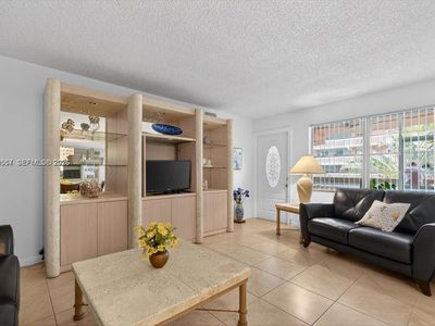 180 NE 12th Ave APT 15B