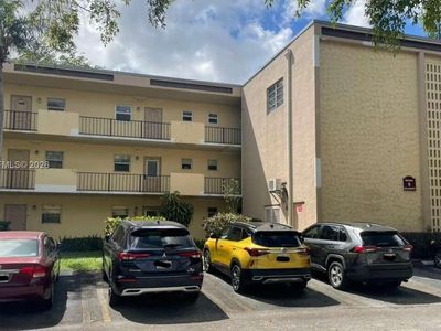 100 Ashbury Rd APT 305