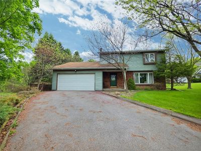 7 Hillview Dr