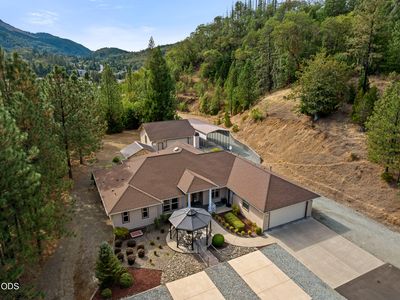 200 Eagle Ridge Dr