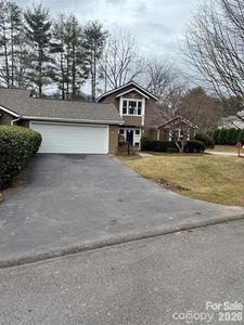 13 Laurel Place Dr