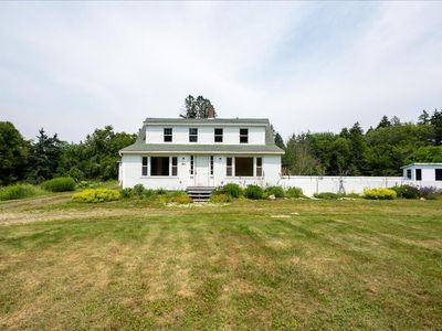 868 Hendricks Hill Road