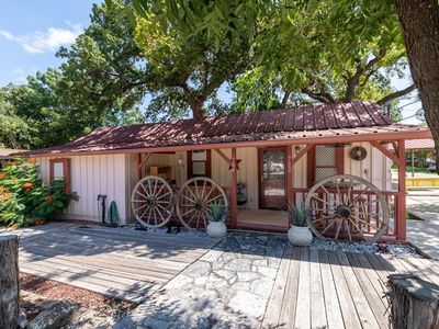 Property at 702 14th St, Bandera, TX