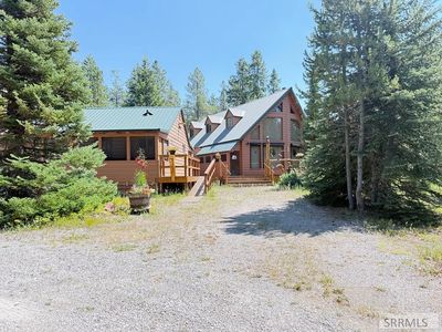 4246 Clark Ln