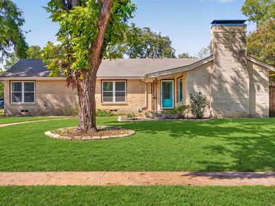 9733 Edge Lake Dr