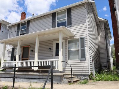 306 E Main St