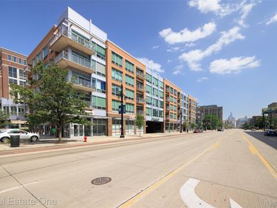 3670 Woodward Ave APT 205