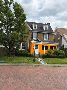 808 Windsor Ct