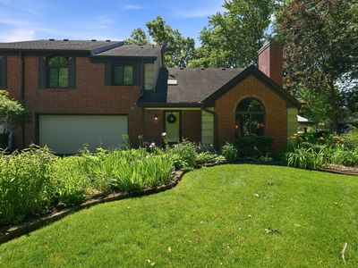 9248 Golden Woods Dr