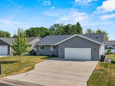 2818 PEACHTREE CIRCLE