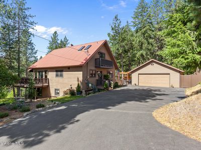 8795 N Clarkview Pl