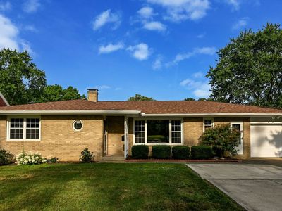 2120 Burbank Rd