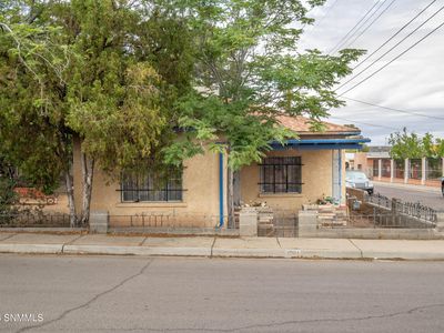 1061 N Tornillo St