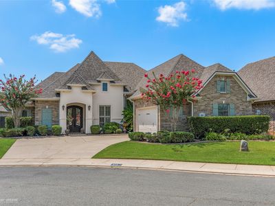518 Falling Water Cir