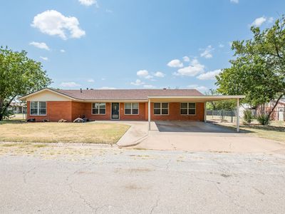 301 N Pecan St