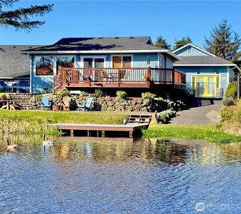 520 Point Brown Avenue SE