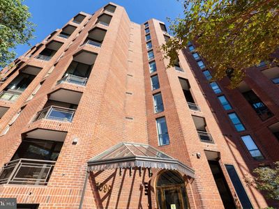 1099 22nd St NW APT 601