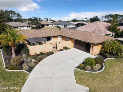12 COLLINSON Court