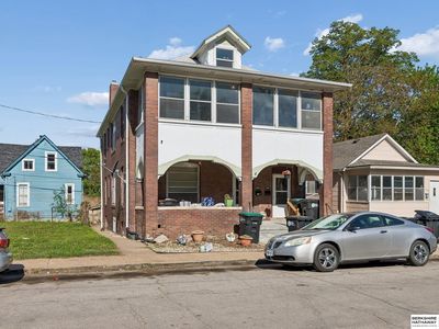 Property at 528 S 26th Ave, Omaha, NE