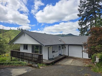Property at 1852 Lake View Dr, Sutherlin, OR